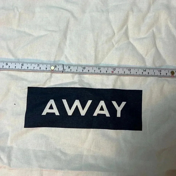 Away Luggage white Dust bag laundry or travel bag 20x23 vacation drawstrings Y2K - Picture 3 of 5